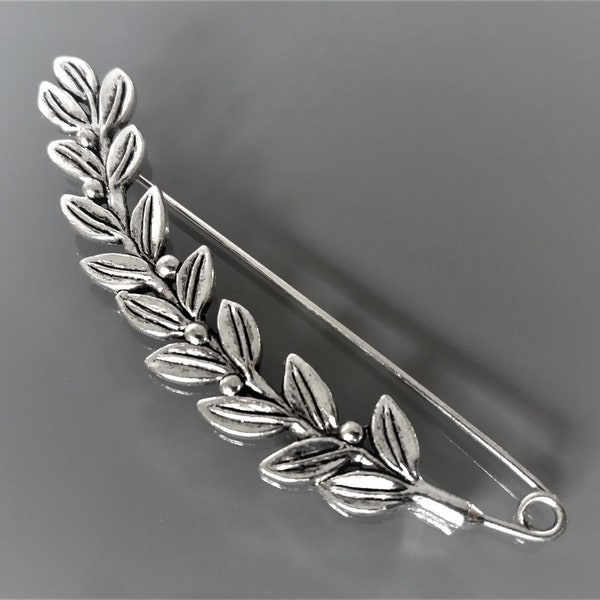 Brooch 9 cm leaves with small balls silver color metal