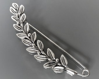 Brooch 9 cm leaves with small balls silver color metal