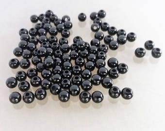 200 petites perles rondes 4 mm acrylique coloris noir