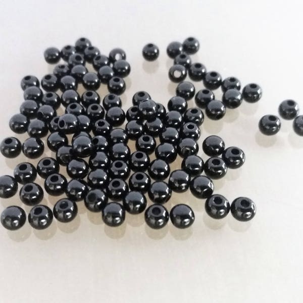 200 petites perles rondes 4 mm acrylique coloris noir