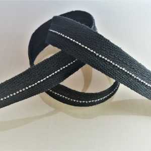 2 mètres de galon noir 1,5 cm avec chaînette argent