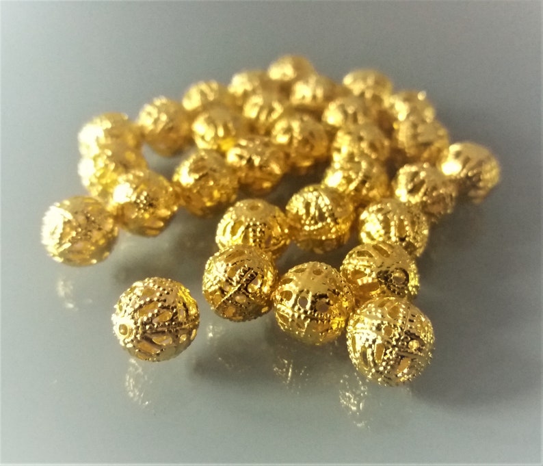30 filigree beads 8 mm golden color