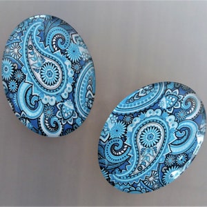 2 cabochons ovales en verre 40 mm X 30 mm motif fleurs bleues