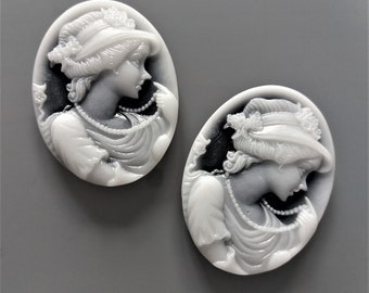 #105 10X8MM BLUE WHITE CAMEO CABOCHONS ACRYLIC VINTAGE 48PC #105 10X8MM BLUE WHITE CAMEO CABOCHONS ACRYLIC VINTAGE 48PC