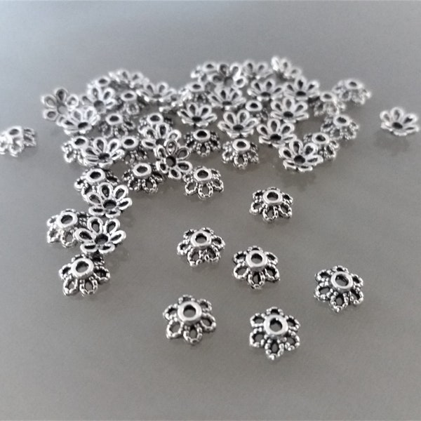 50 coupelles 6 mm fleurs métal coloris argent