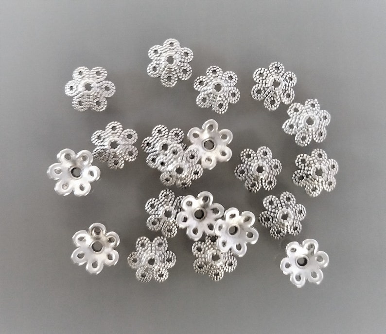 20 coupelles 10 mm fleurs métal coloris argent image 4