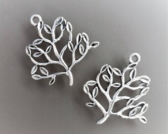 2 pendentifs 3,4 cm arbre de vie coloris argent