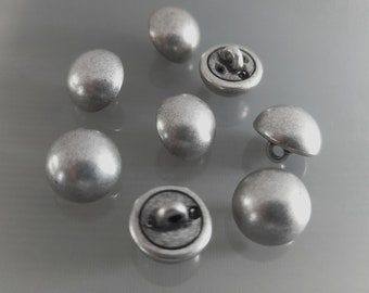 8 Boutons demi-boules 12 mm plastique coloris argent