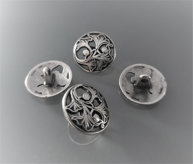 4 boutons ronds 18 mm métal gravé et ajouré coloris argent noirci image 5