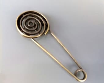 Broche 7,5 cm tête spirale coloris bronze