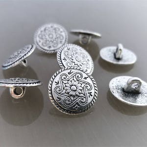 8 round buttons 15 mm silver engraved silver image 2