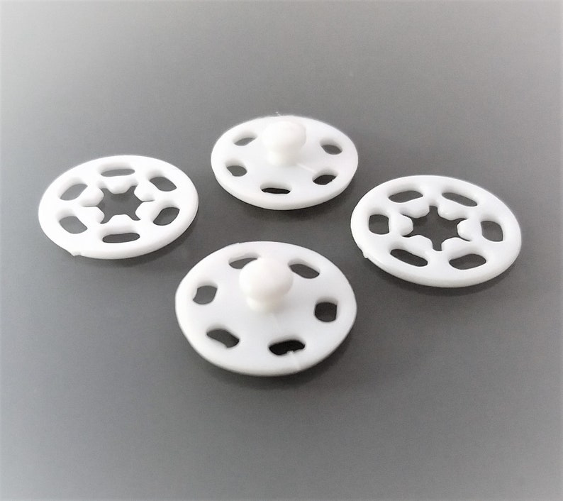 20 round snaps 15 mm white plastic image 3