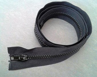 Czarny, plastikowy zamek błyskawiczny rozdzielający 80 cm