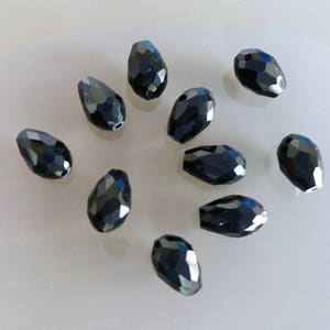 10 perles 11 mm en verre noire avec facettes image 2