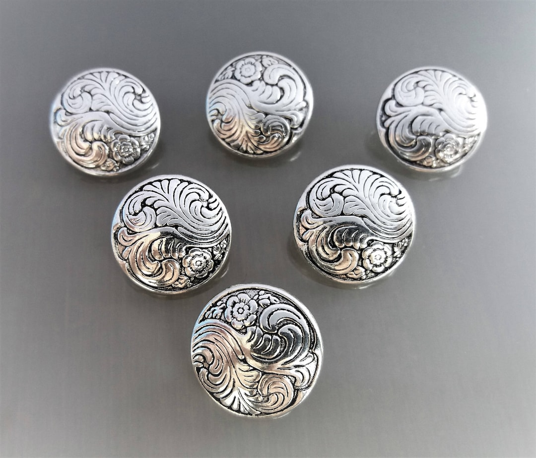 Lot De 6 Boutons En Métal Argenté Vieilli - Forme Cœur - 15 Mm Ou 18 Mm - Pour Vêtements Traditionnels