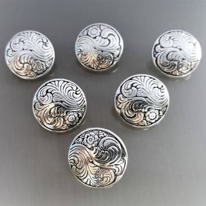 6 boutons ronds 17mm métal coloris argent noirci image 1