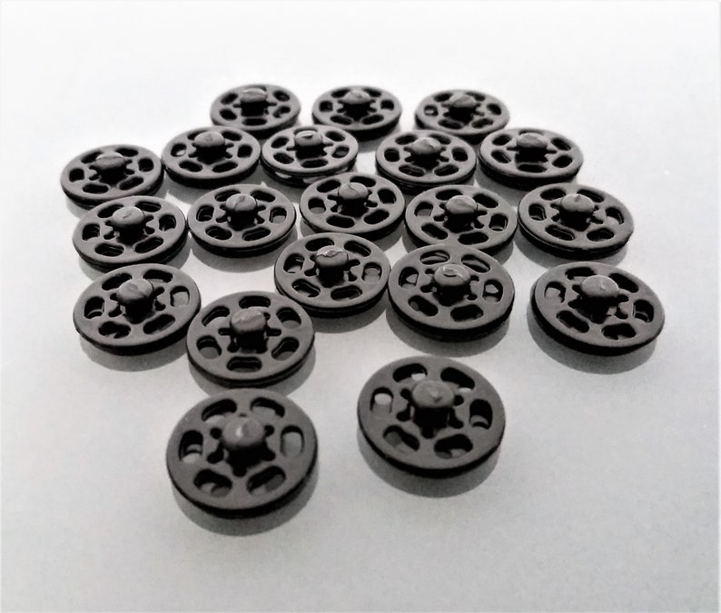 20 round snaps 15 mm black plastic image 2