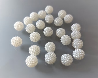 25 round beads 10 mm in ecru acrylic