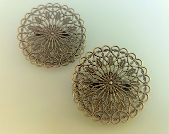 2 broches rondes filigrane 3,8 cm métal coloris bronze