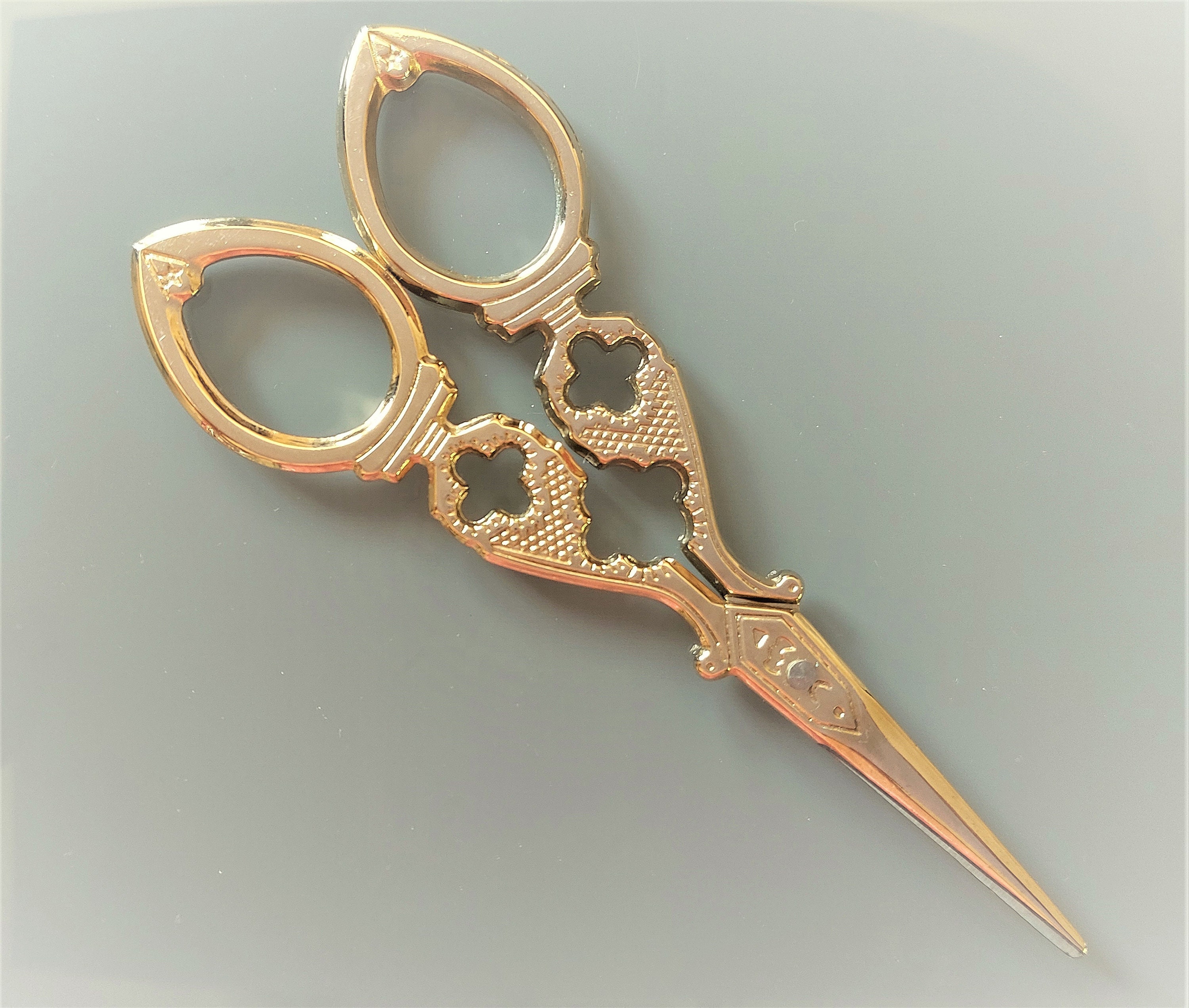  crochet scissors for adults rose gold,Retro Scissors