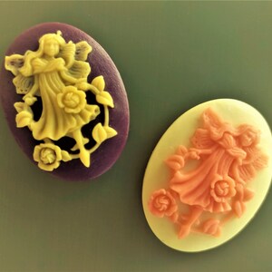 Lot de 2 cabochons camées ovales 40x30 mm motif jeune fille