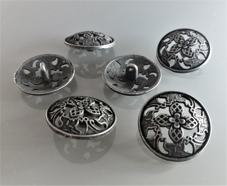 6 boutons ronds 23 mm métal coloris gris acier image 3