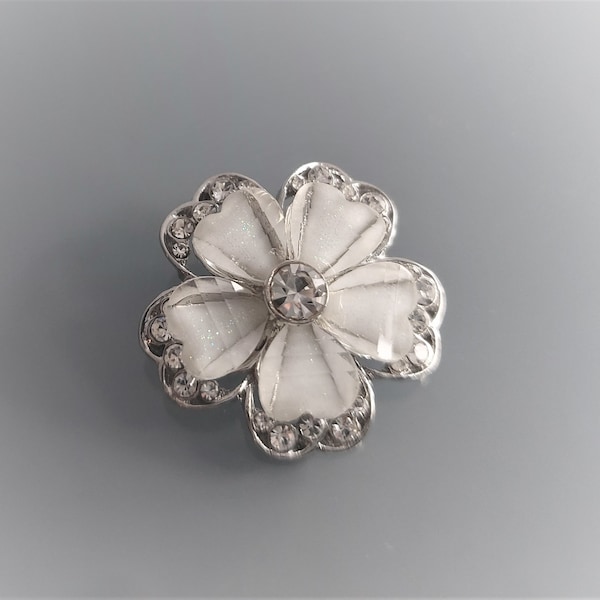 Flower jewel button 25 mm silver, white and rhinestone