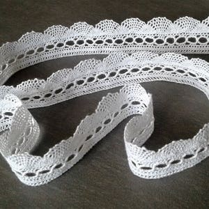 1 m 50 de dentelle blanche en coton largeur 2,5 cm