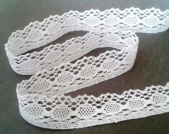White cotton lace width 3,3 cm