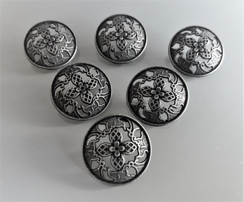 6 boutons ronds 23 mm métal coloris gris acier image 1