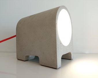 Decorative concrete lamp