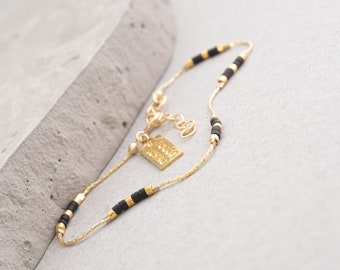 dainty gold bracelet, tiny bead simple bracelet, everyday bracelet, delicate beaded bracelet with tiny gold beads,