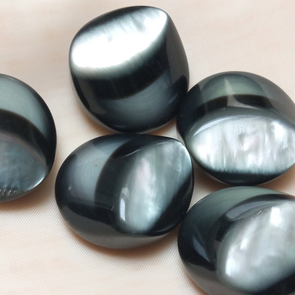 5 large plastic buttons 30 mm, particular, heavy and irregular, unique, black and mother-of-pearl-like, rounded, oval, for fur coats