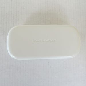 Custodia protettiva per occhiali vintage Y2K Marc Jacobs American Designer in pelle rigida con fodera in feltro Retro Mod / leggi la descrizione / Glam Garb