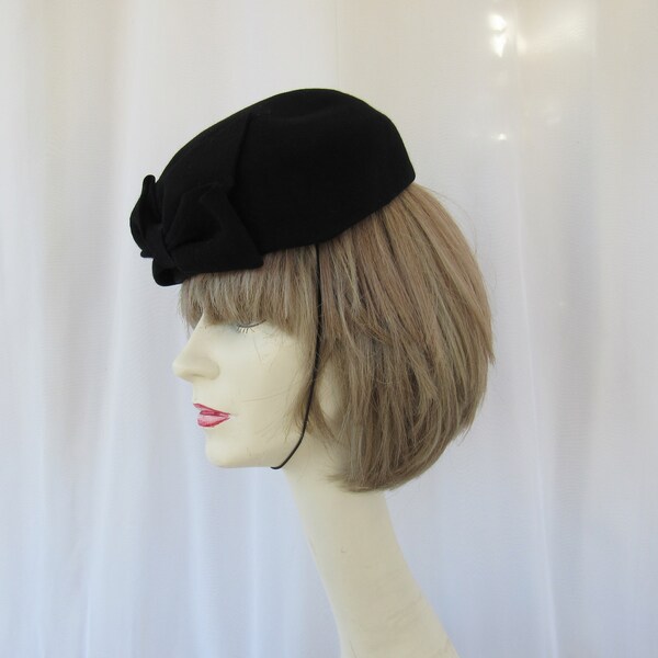 Vintage 40s 50s Beth Hats Felt Bow Wool Round Chin Strap Pillbox Formal Hat Mid-Century Retro Feminine Costume| read description | Glam Garb