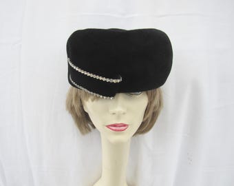 Vintage 50s 60s Beresford Tapestry Veil Pillbox Formal Hat  display picture 3
