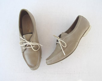 Vintage 60s Brunswick Leather No.1 Bowling Shoes: Lace-Up Oxfords | read description