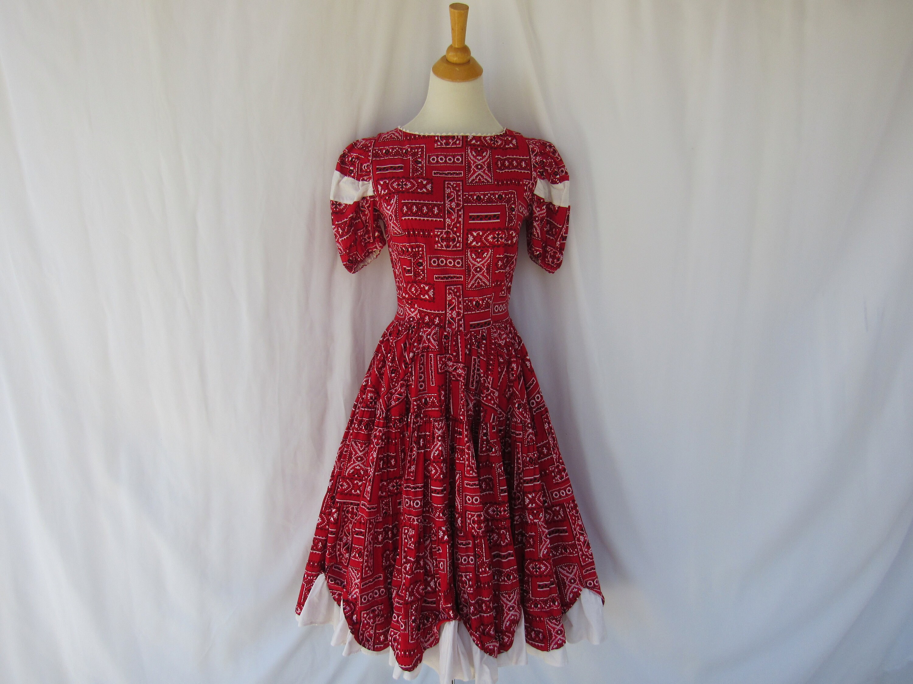 Vintage 50s Western Bandana Print Fitted Full Skirt Puff