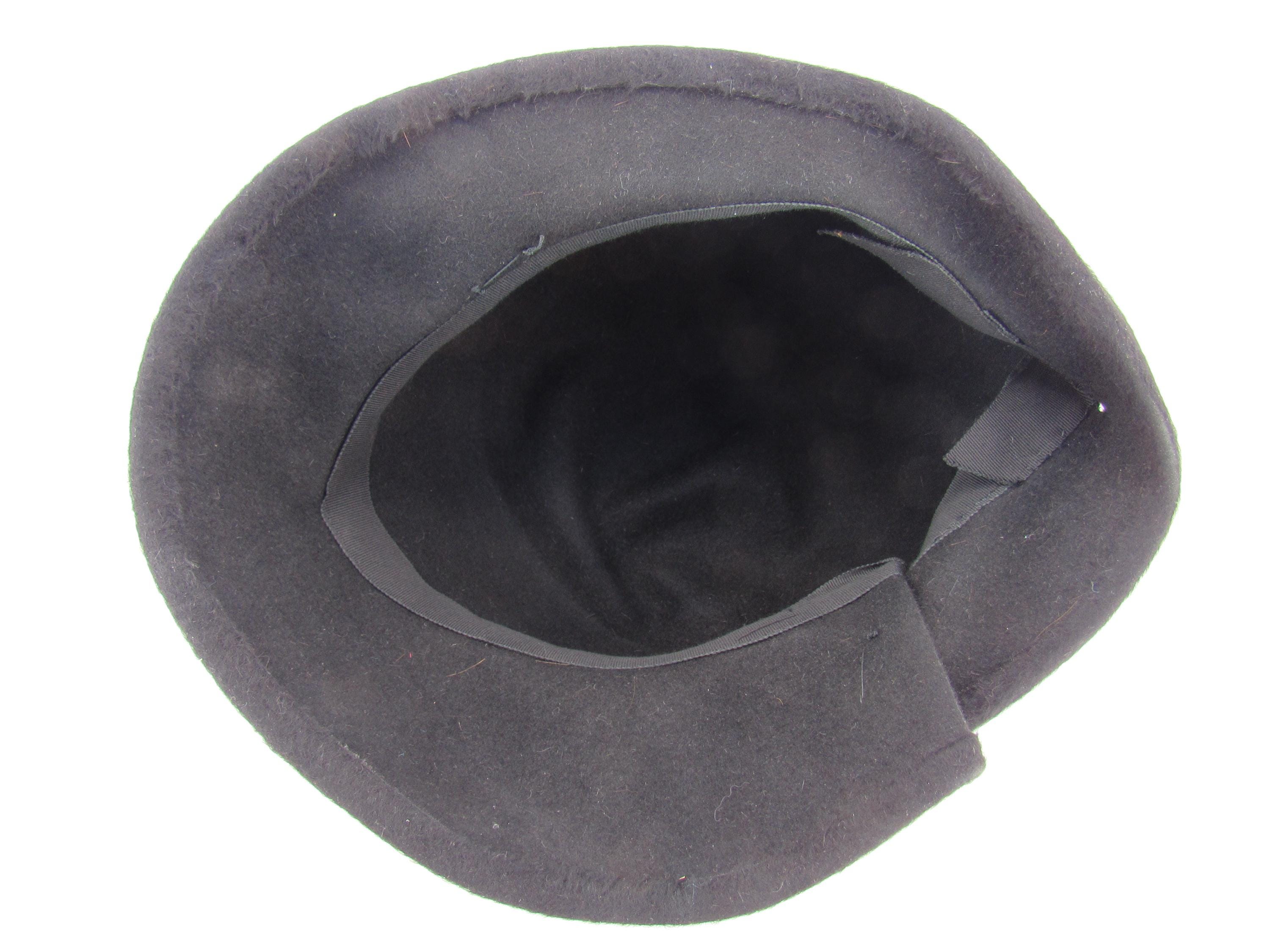 Vintage Marzi Dark Charcoal Gray Wool Felt Cloche Hat With Black Velvet Bow 1930s Vintage Black Wool Felt Cloche Hat | Velvet Bow - Etsy main image 3