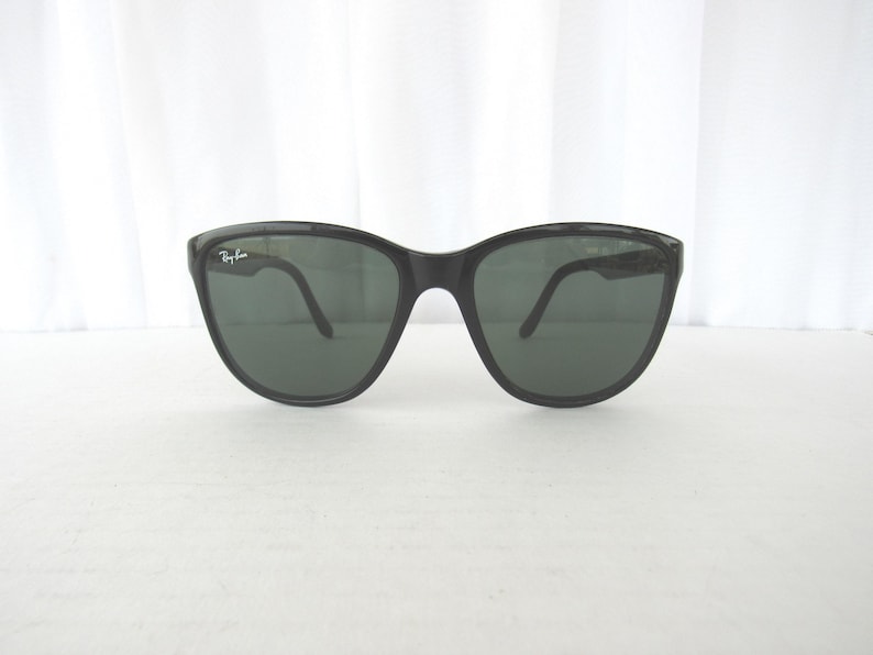 Vintage 70a 80s Ray-Ban Logo Bausch and Lomb B&L France Black Sunglasses Frames Gray Lenses Retro French Mod