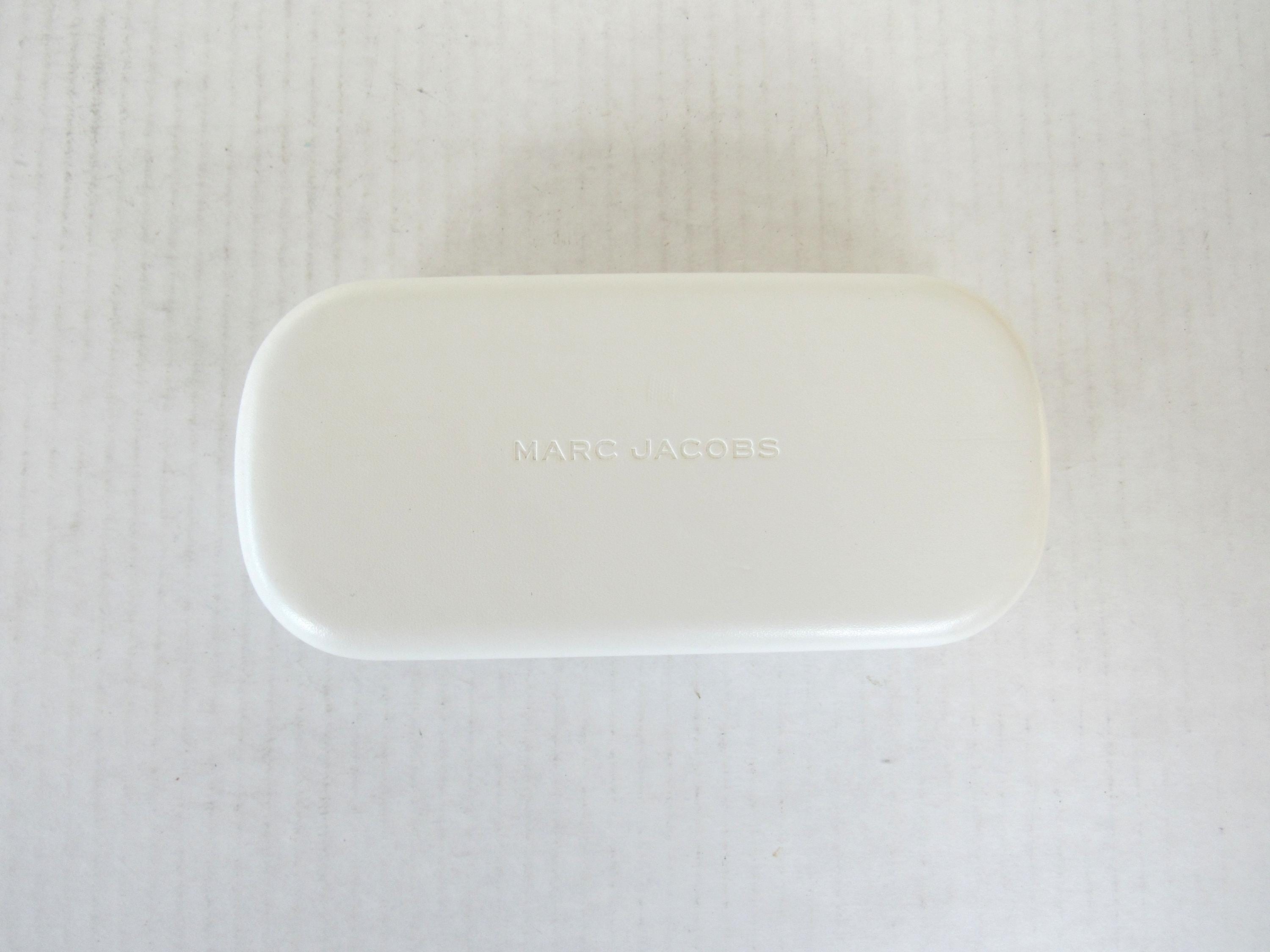 Marc Jacobs White Glasses Case Pebble Leather Sunglasses Case | Neiman Marcus main image 2