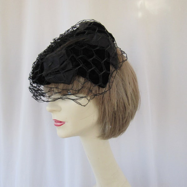1940 headpiece