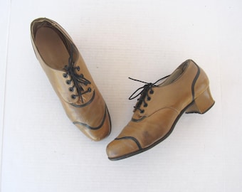 Vintage 50s Podo-Craft Leather Oxford Pumps: Low Heel Lace-Up Shoes, 8.5 Retro | read description