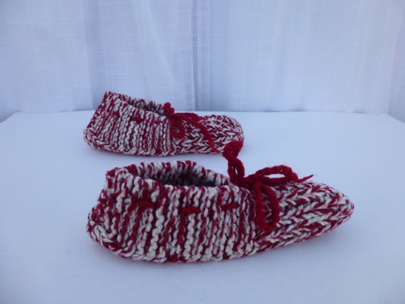 Vintage 70s 80s Handknitted Slip-Ons Slippers Bur… - image 3