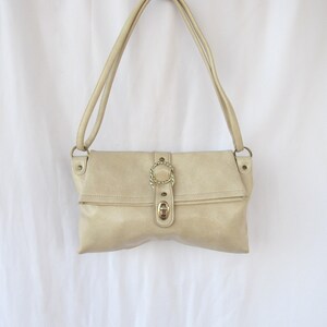 Vintage 60er 70er Jahre Kunstleder Kunstleder Vinyl Schulter Kiss-Lock Handtasche Creme blass Beige goldener Ton Retro Mod | Beschreibung lesen | Zauberhaft Gewand