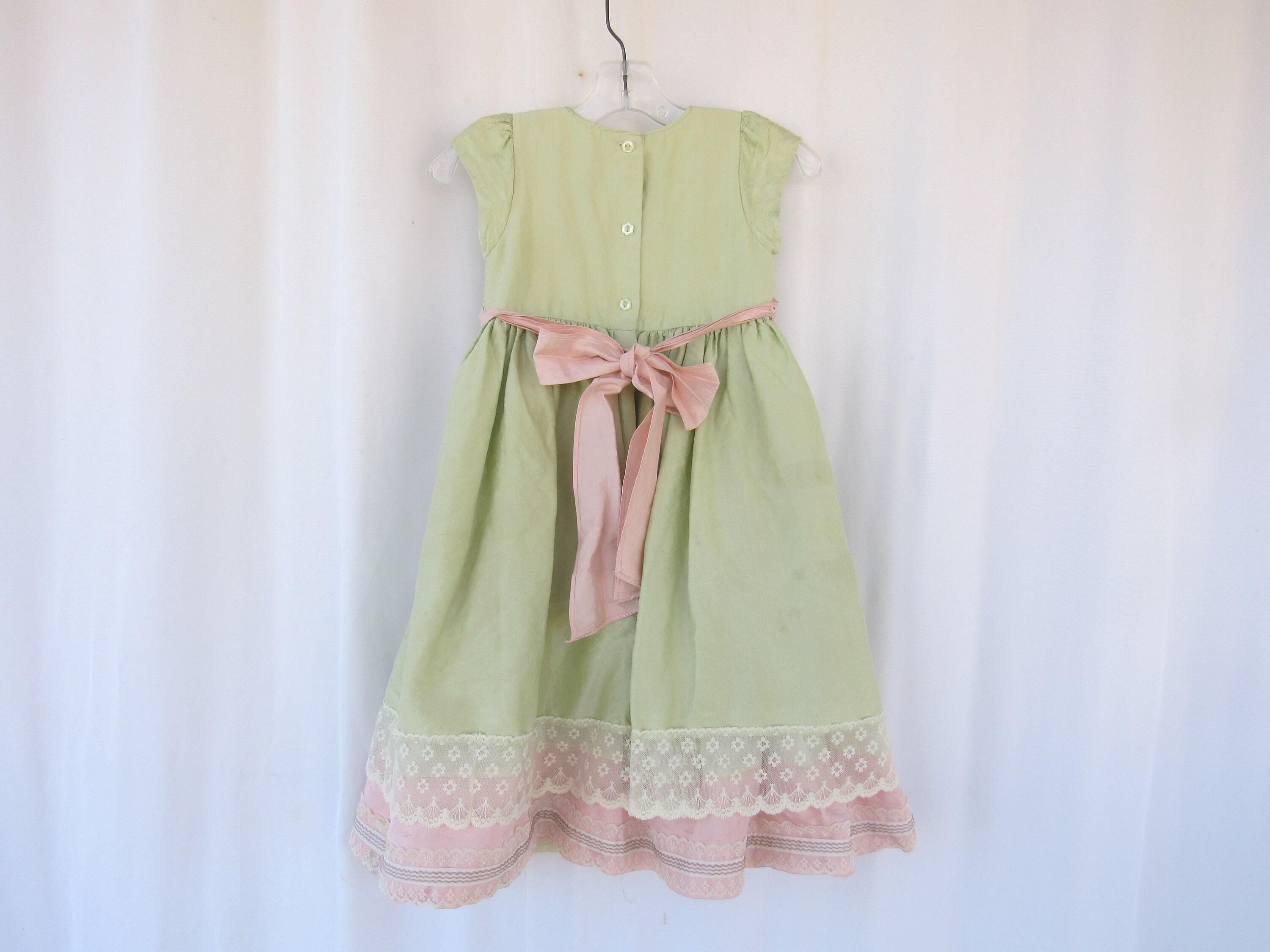 Vintage Y2K Camilla 100% Silk Flower Girl Dress: Lacy Pink Bow, 5T| Read Description - Etsy Vintage Y2K Camilla 100% Silk Flower Girl Dress: Lacy Pink Bow, 5T| Read Description - Etsy