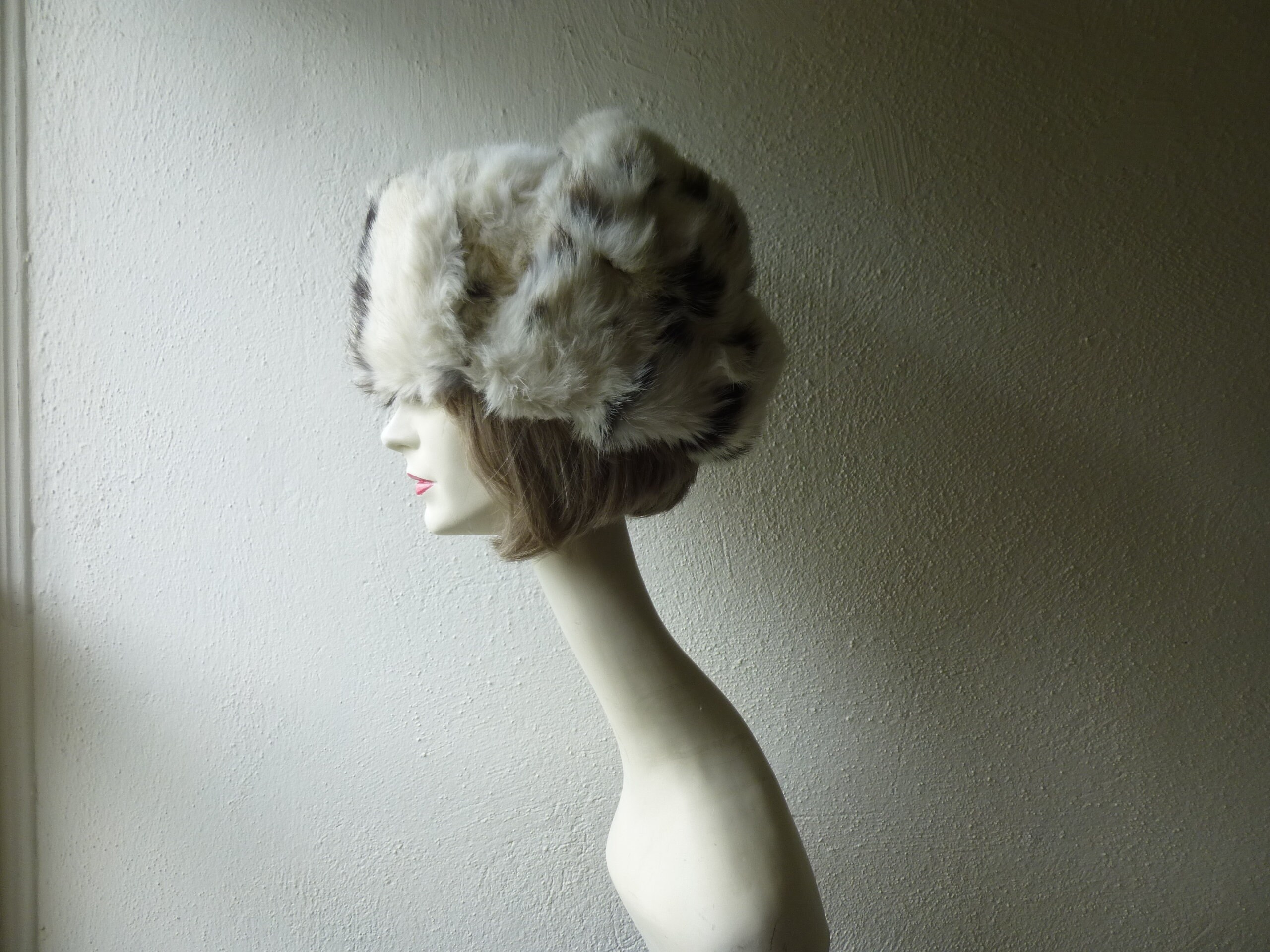 Vintage 70s 80s Genuine Rabbit Fur Warm 