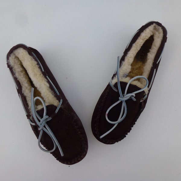 Vintage Y2K UGG Australia Suede Leather Sheepskin Lined Moccasins Slippers Indoor Shoes Rubber Sole Cushion Interior Boho | read description