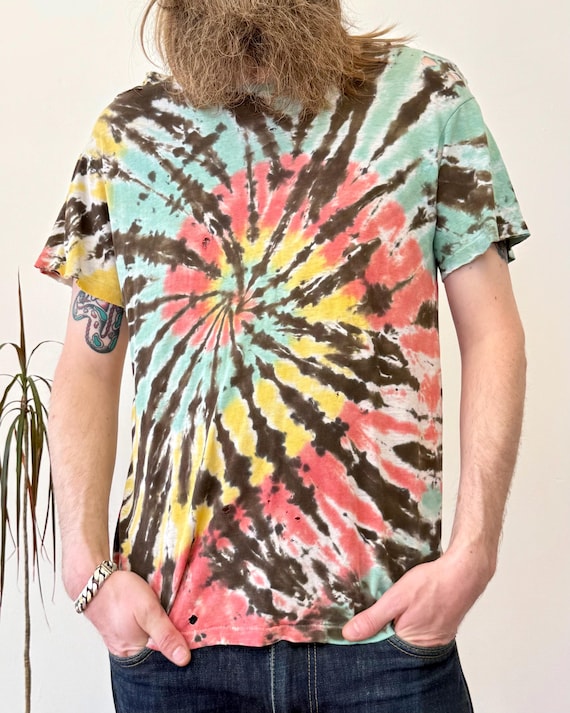 Vintage 90s Thrashed Sun Fade Tie Dye T Shirt Hanes | xlarge