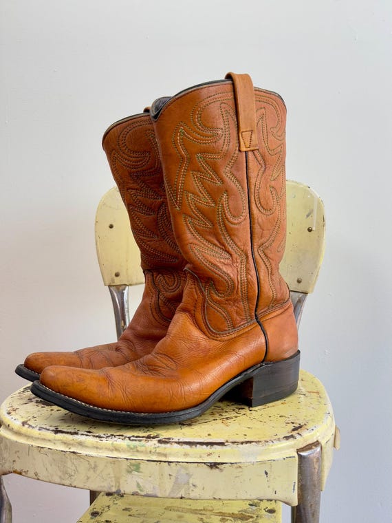 Vintage 1970s Embroidered Snip Toe Cowboy Boots Durango womens 7.5